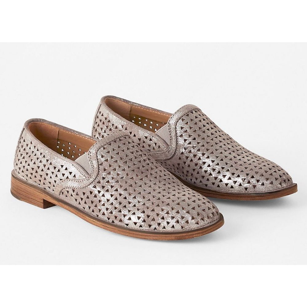 Trask Ali Perforated Metallic Suede Italian SlipOn Loafers Women’s Size 6